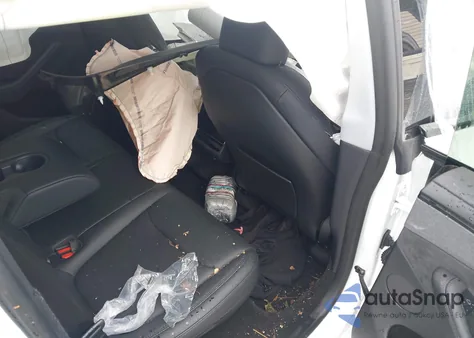 2026 Tesla Model Y Long Range Dual Motor All-Wheel Drive/Long Range Launch Series from USA, damaged, VIN 7SAYGDEE8TA384965